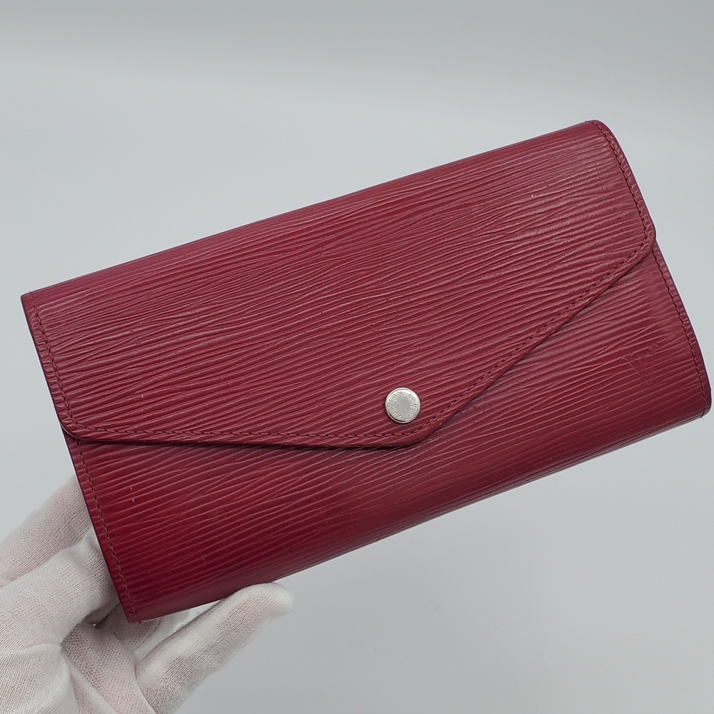 🎀 SOLD 🎀 Louis Vuitton Fuchsia Epi Leather Sarah Wallet